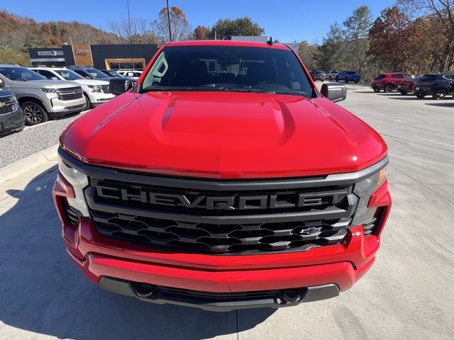 Used 2025 Chevrolet Silverado 1500 Custom image 9