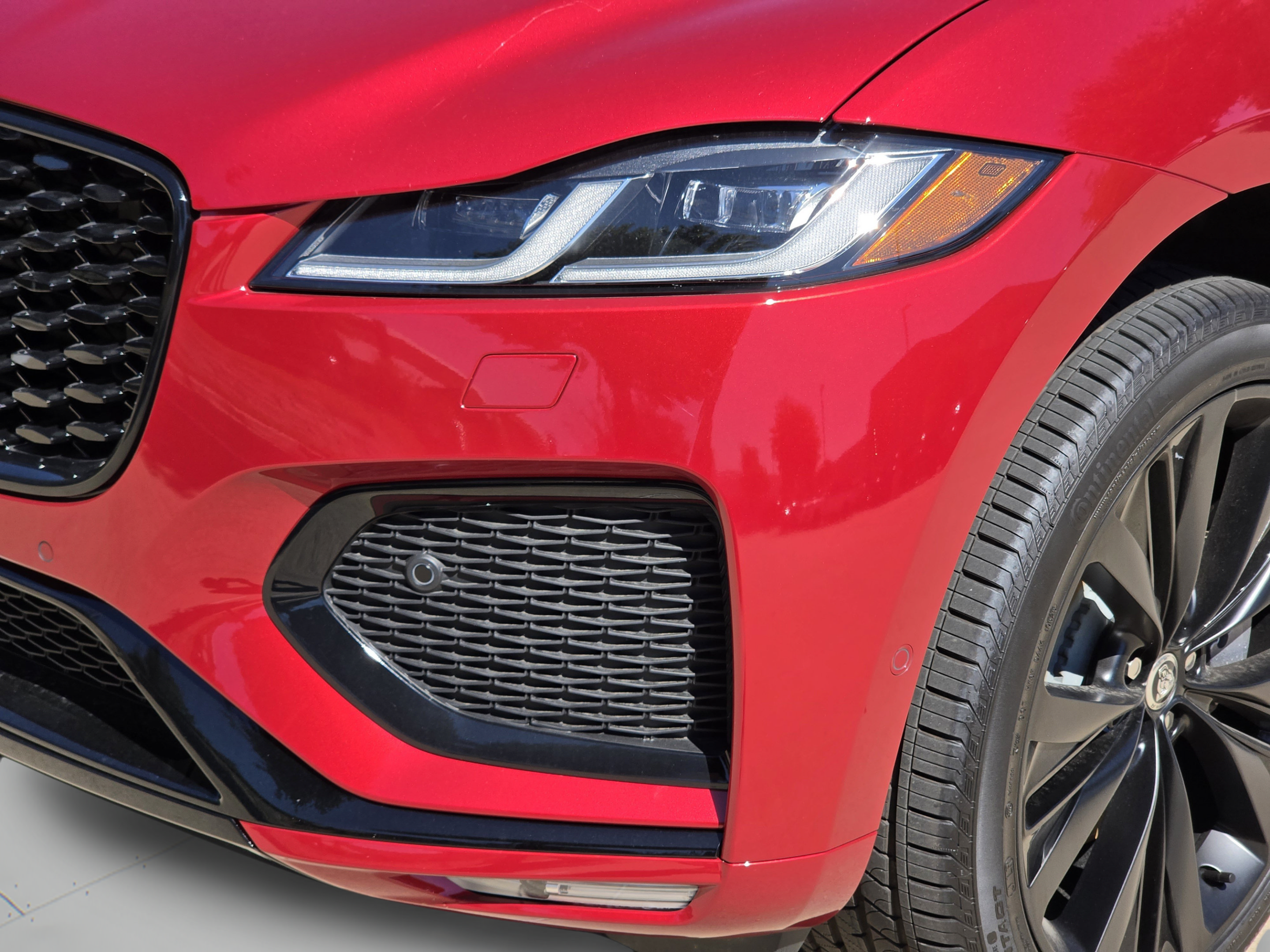 Used 2026 Jaguar F-PACE R-Dynamic S AWD/4WD image 32