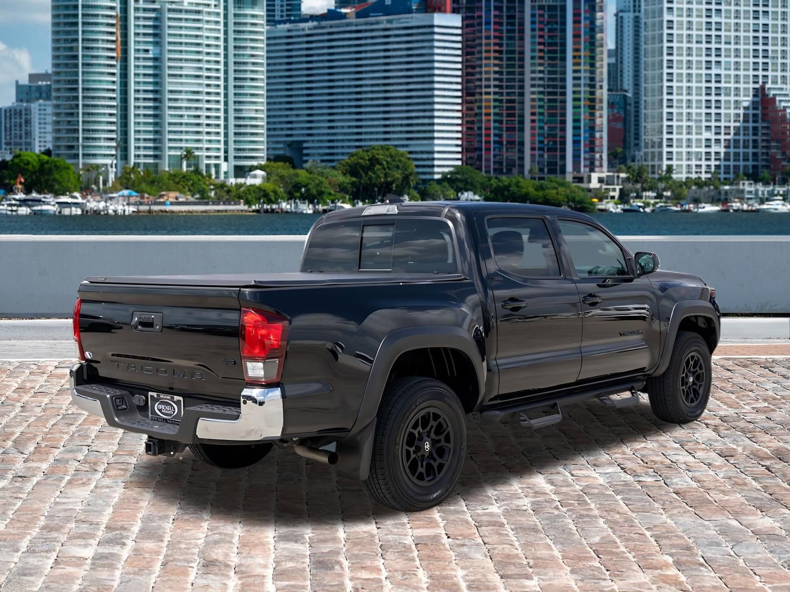 Used 2023 Toyota Tacoma SR5 RWD image 5