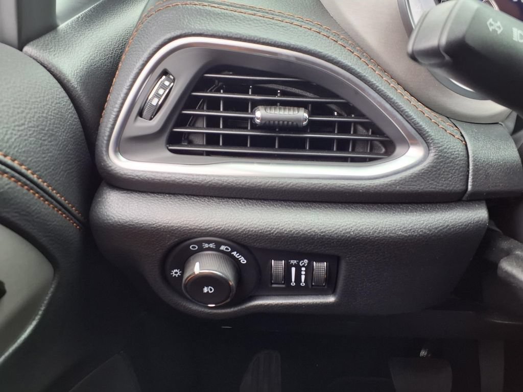 New 2026 Chrysler Pacifica Pinnacle AWD/4WD image 17