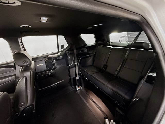 Used 2022 Chevrolet Traverse RS FWD image 8