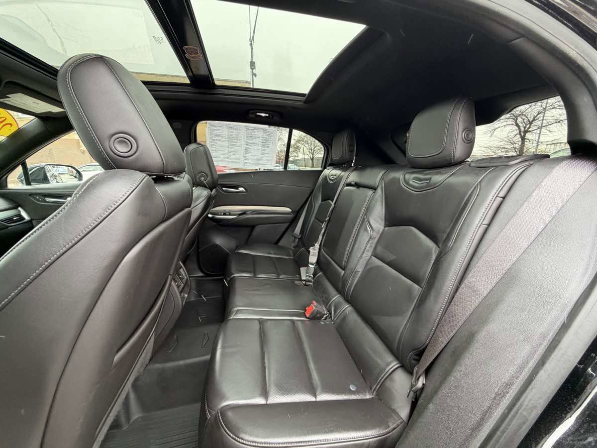 Used 2019 Cadillac XT4 Premium Luxury image 18