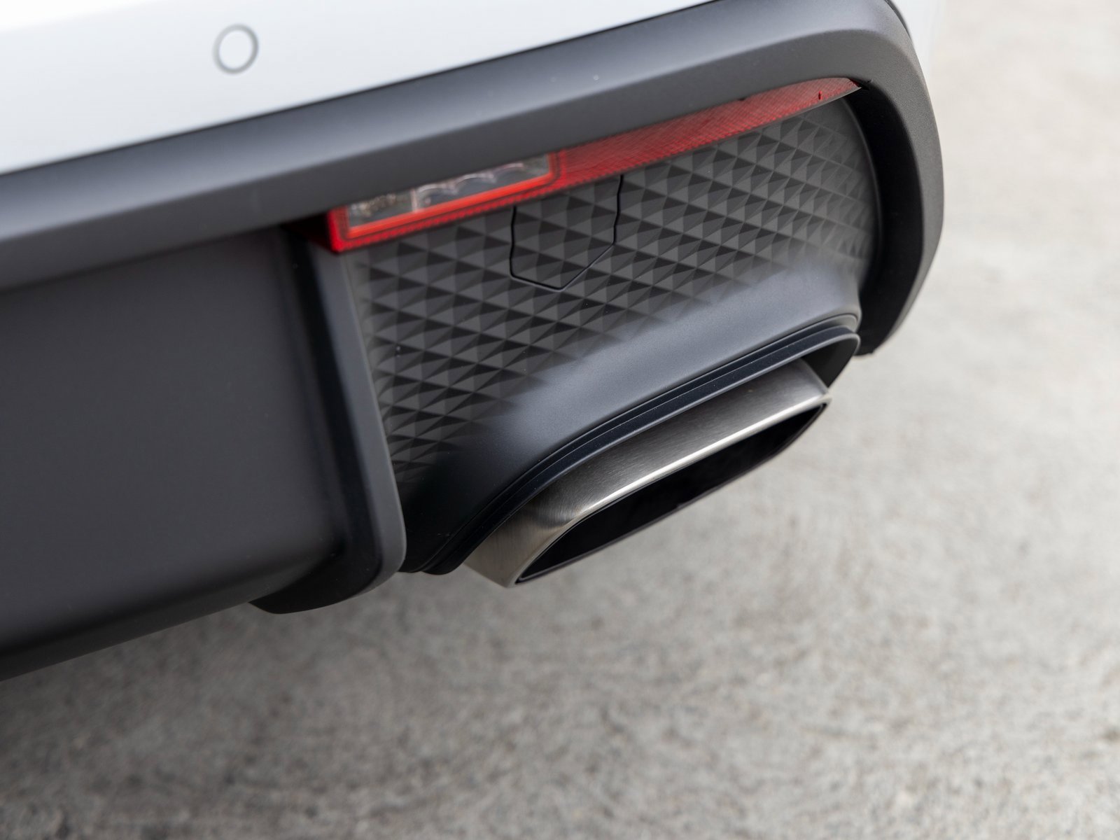 New 2025 Porsche Macan image 20