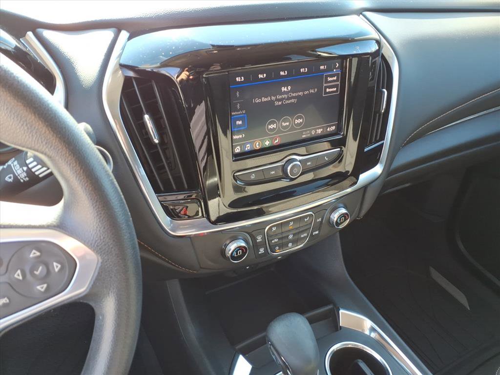 Used 2021 Chevrolet Traverse LS image 22