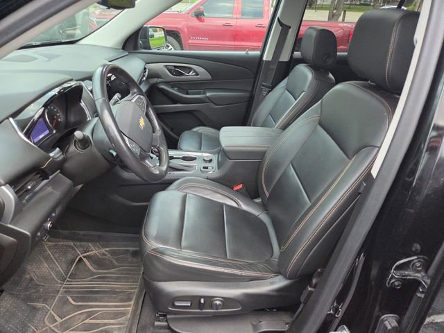 Used 2021 Chevrolet Traverse LT w/ LT Premium Package image 9