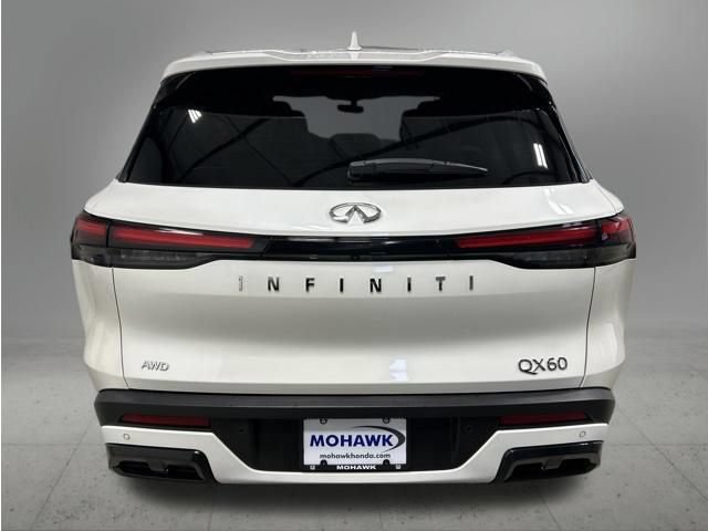 Used 2024 INFINITI QX60 Luxe AWD/4WD image 4