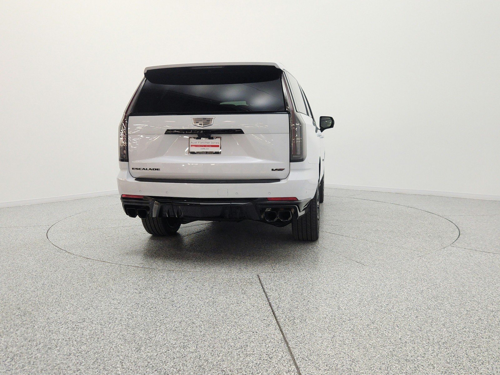 Used 2026 Cadillac Escalade V AWD/4WD image 6