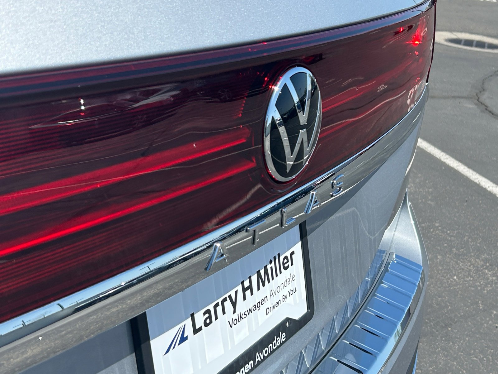 New 2026 Volkswagen Atlas SE FWD image 24