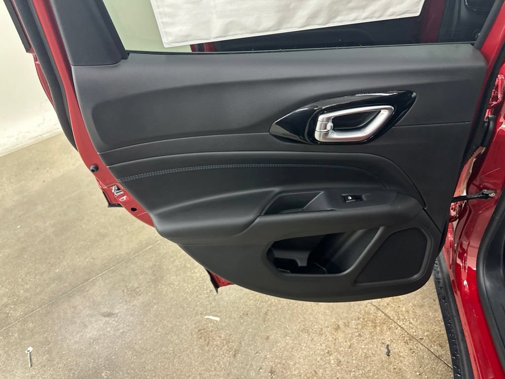 New 2026 Jeep Compass Latitude AWD/4WD image 28
