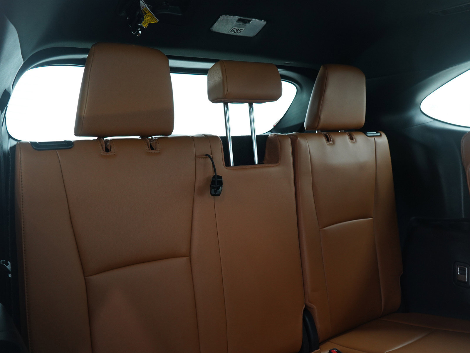 Used 2025 Toyota Highlander Platinum image 13