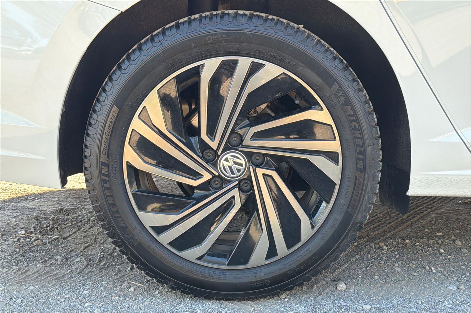 Used 2019 Volkswagen Jetta SEL Premium FWD image 28