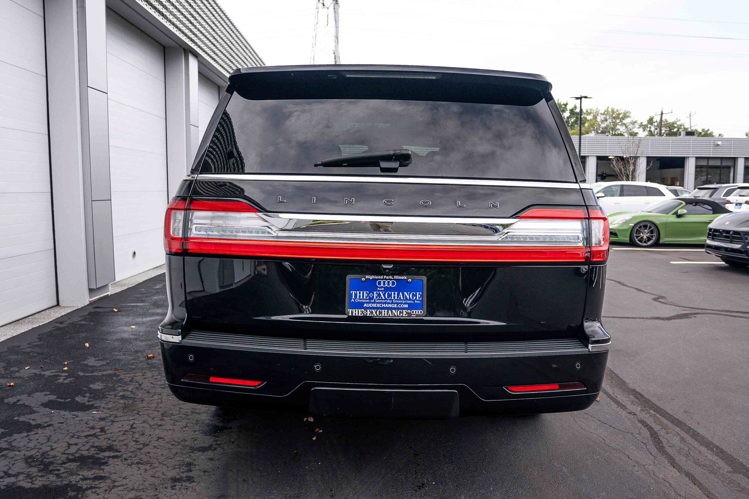 Used 2021 Lincoln Navigator L Black Label w/ Cargo Convenience Package AWD/4WD image 28