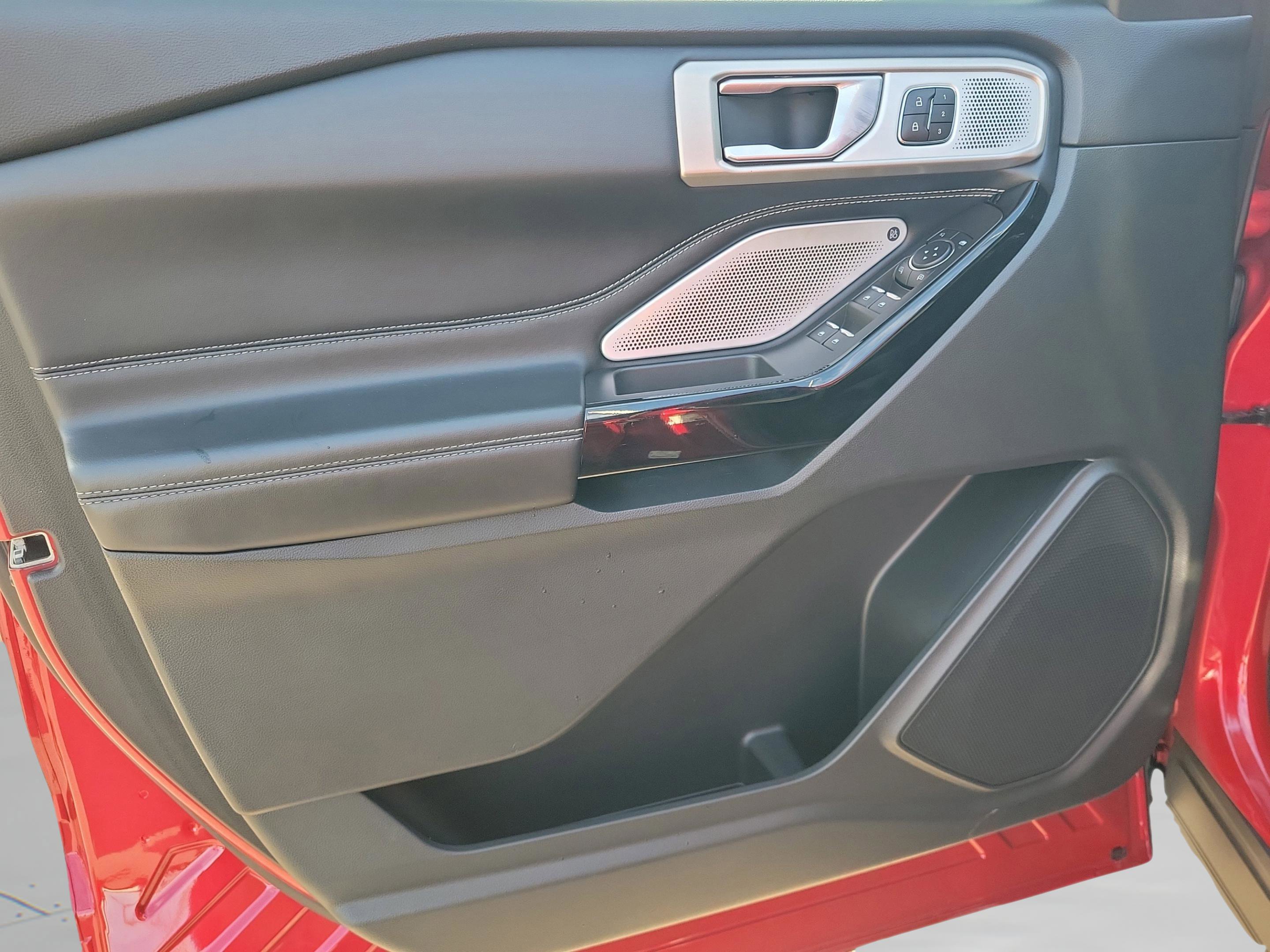 Used 2023 Ford Explorer ST w/ Equipment Group 401A image 21