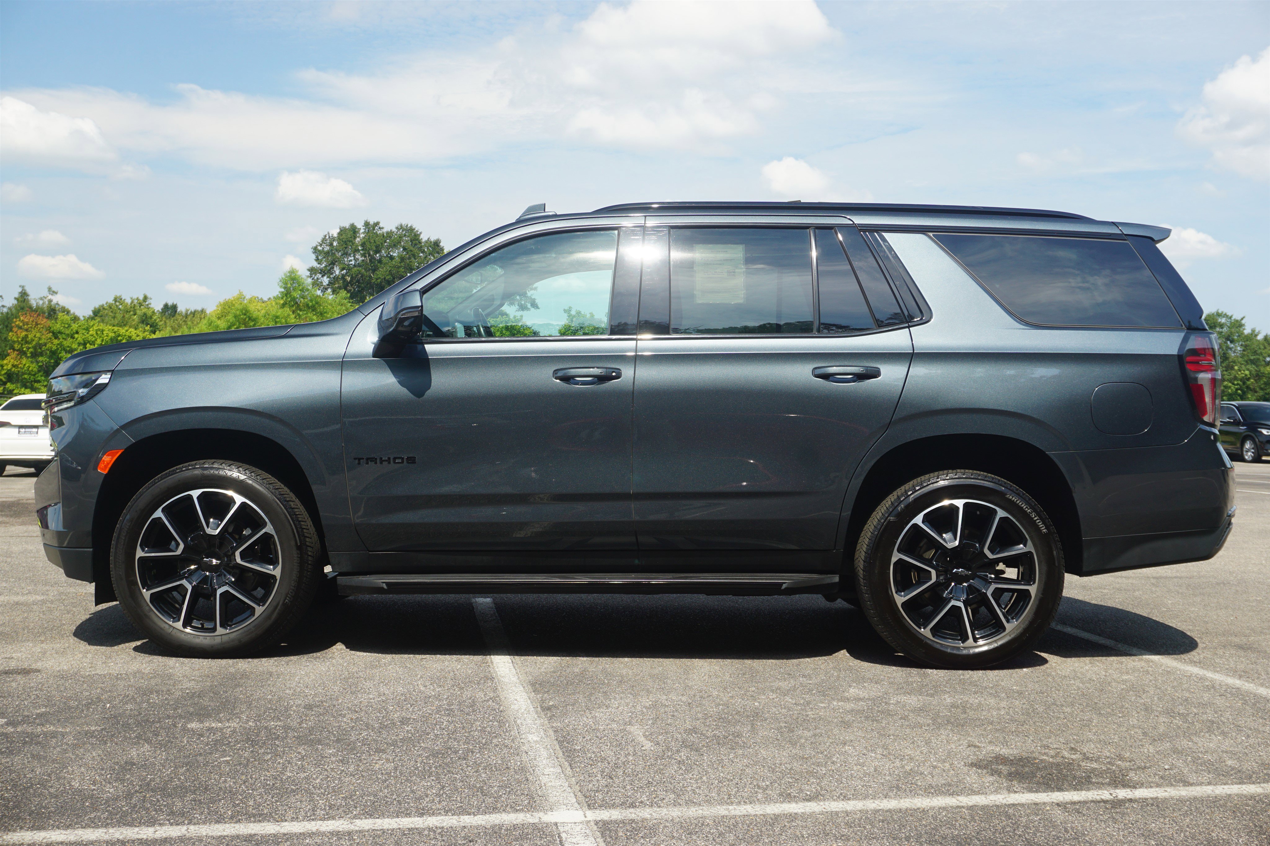 Used 2021 Chevrolet Tahoe RST w/ Luxury Package image 6