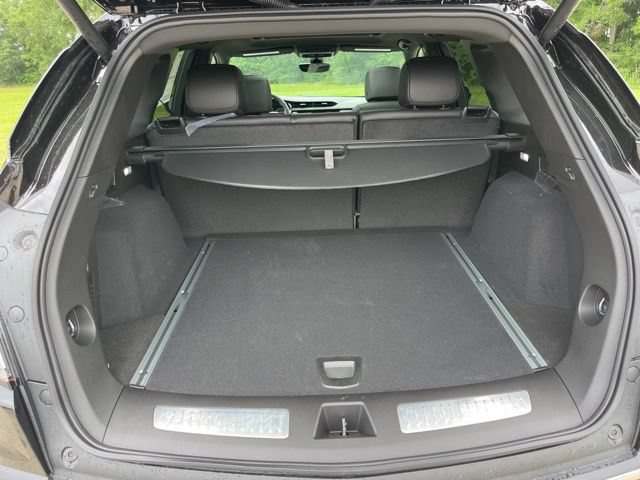 New 2026 Cadillac XT5 Sportv w/ LPO, Floor Liner Package AWD/4WD image 5