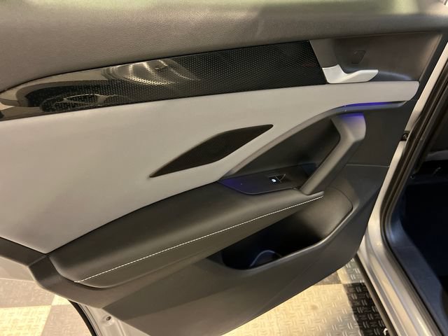 Certified 2025 Volkswagen Tiguan SE FWD image 18
