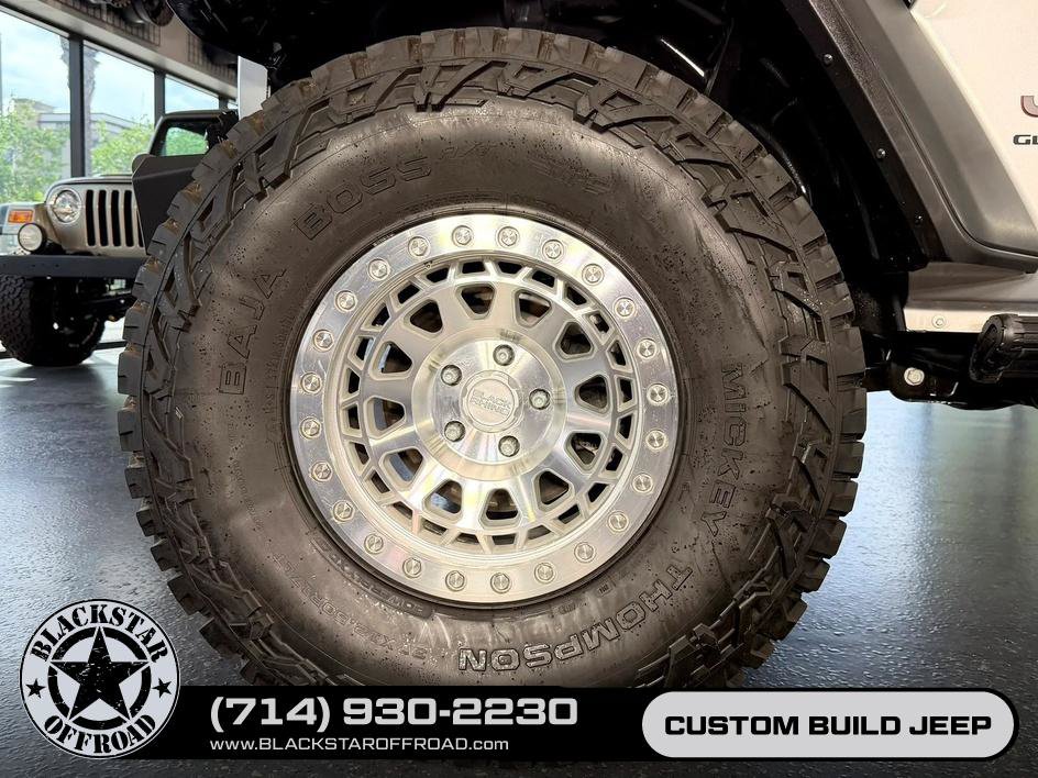 Used 2023 Jeep Gladiator Rubicon w/ Cold Weather Group AWD/4WD image 26