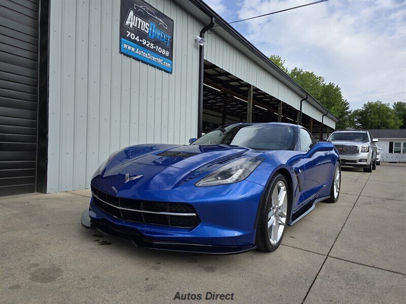Used 2019 Chevrolet Corvette Stingray Coupe w/ 1LT RWD image 19