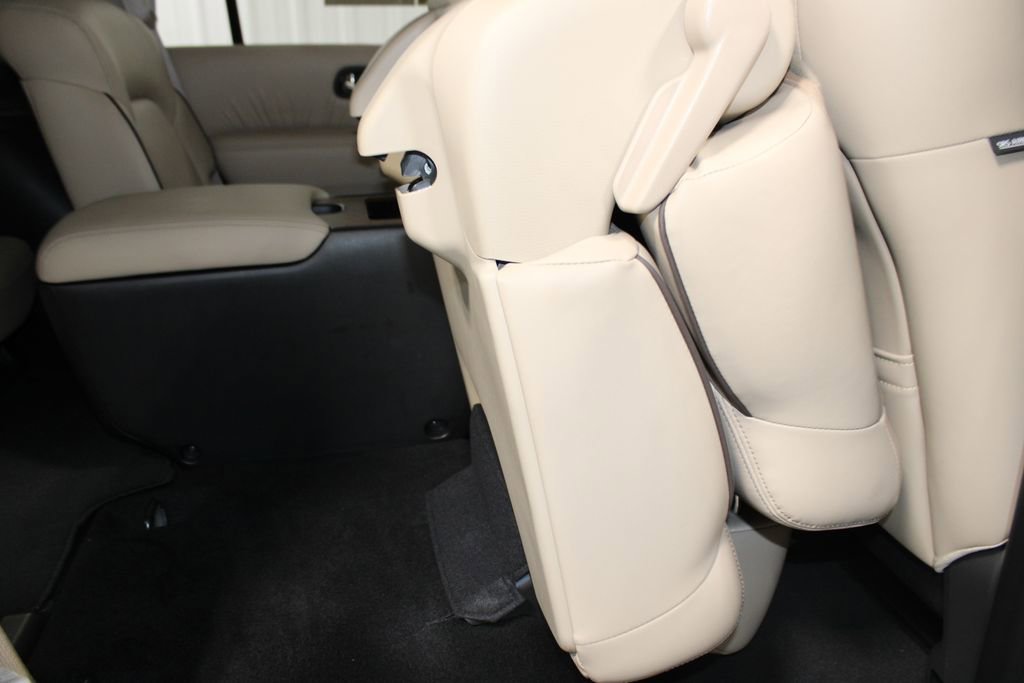Used 2024 Nissan Armada SL w/ Captain's Chairs Package image 31