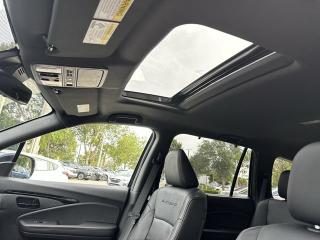 Used 2025 Honda Passport Black Edition image 22
