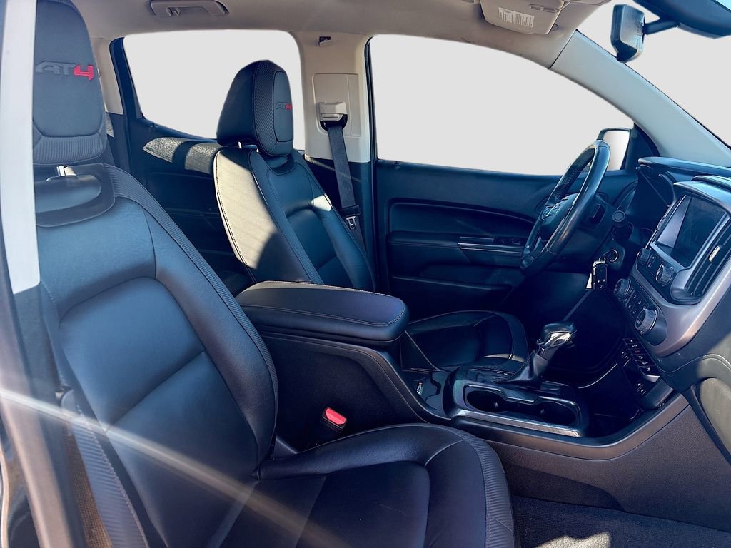 Used 2022 GMC Canyon AT4 w/ Trailering Package image 28