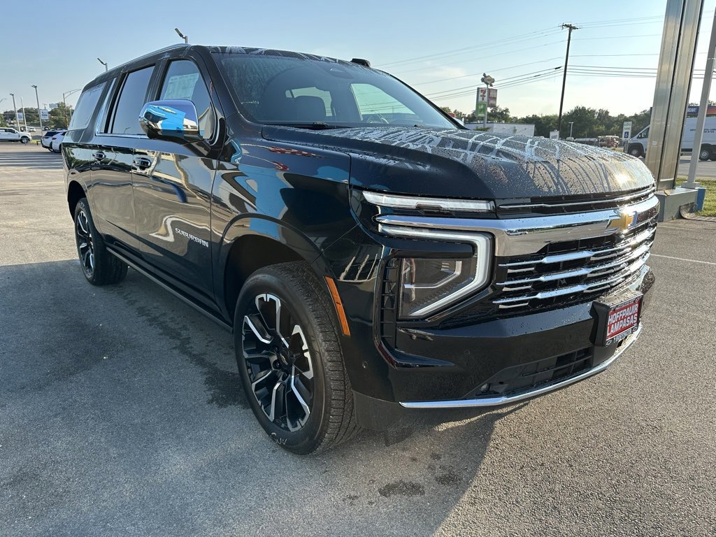 New 2025 Chevrolet Suburban Premier image 5