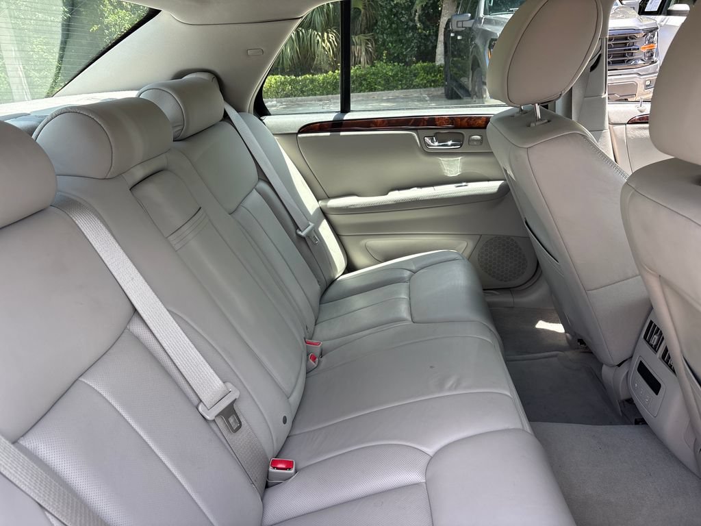 Used 2011 Cadillac DTS Premium w/ Driver Awareness Package FWD image 31