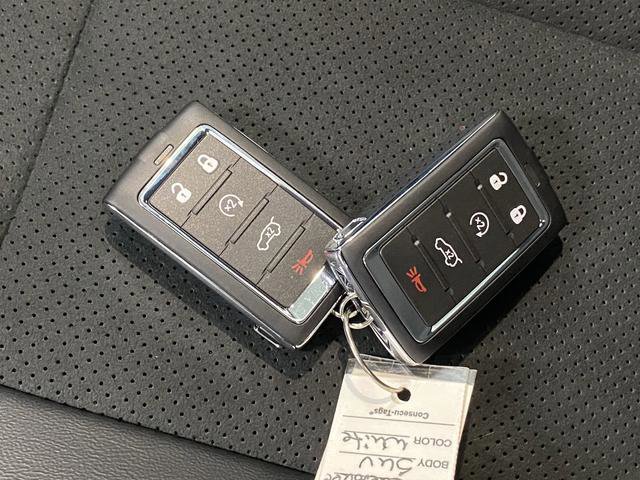 New 2026 Jeep Grand Cherokee Altitude image 30