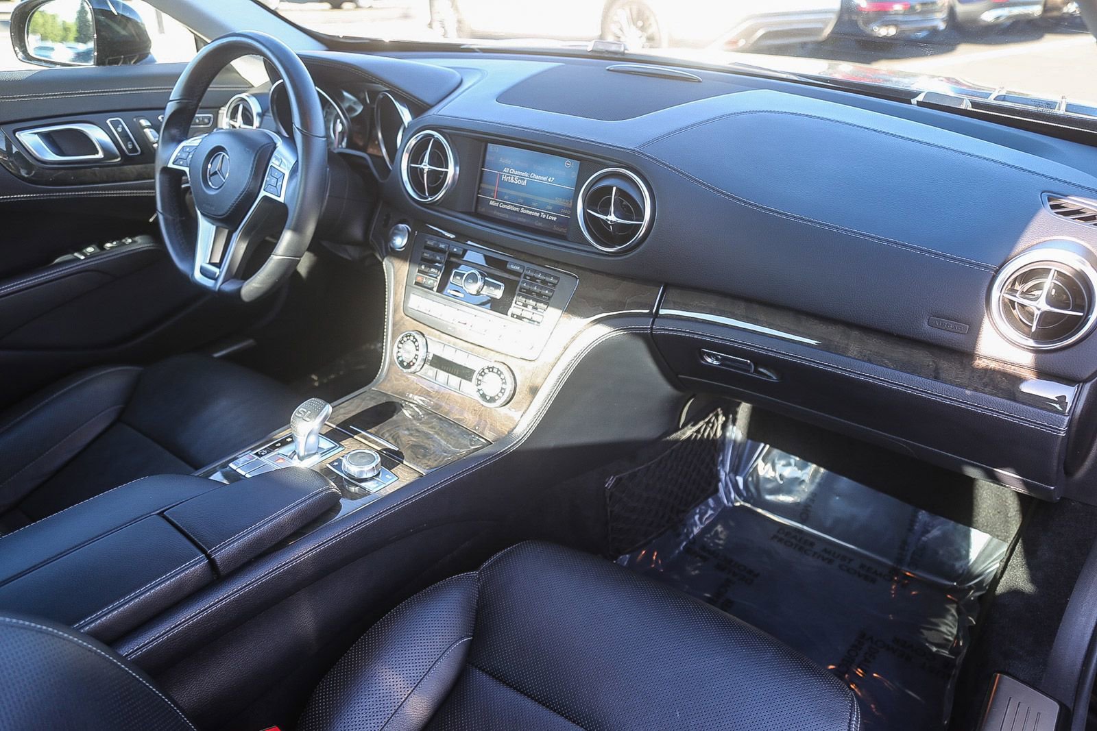 Used 2013 Mercedes-Benz SL 550 image 11