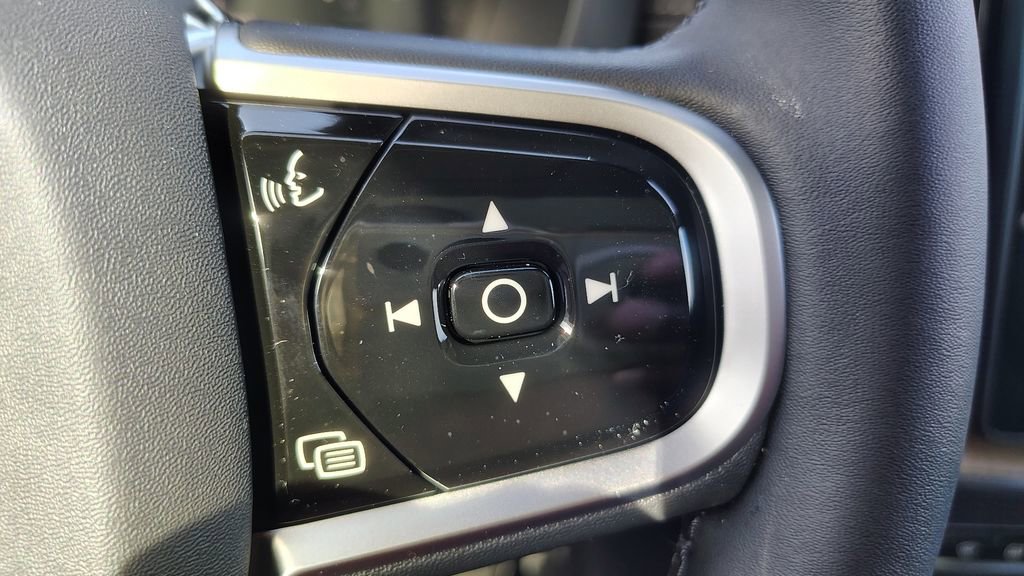 New 2026 Volvo XC60 B5 Ultra w/ Protection Package Premier image 14