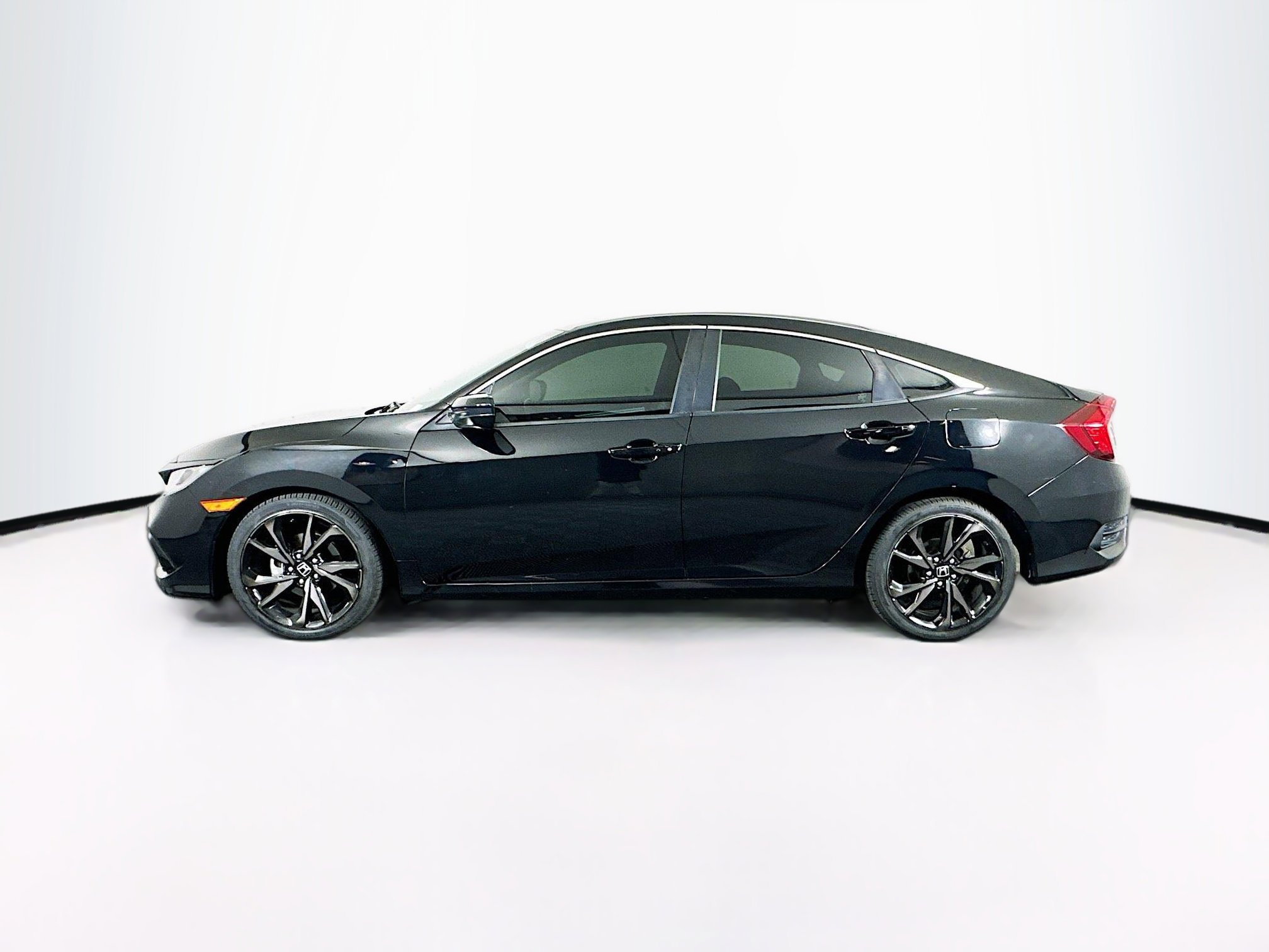 Used 2019 Honda Civic Sport image 4