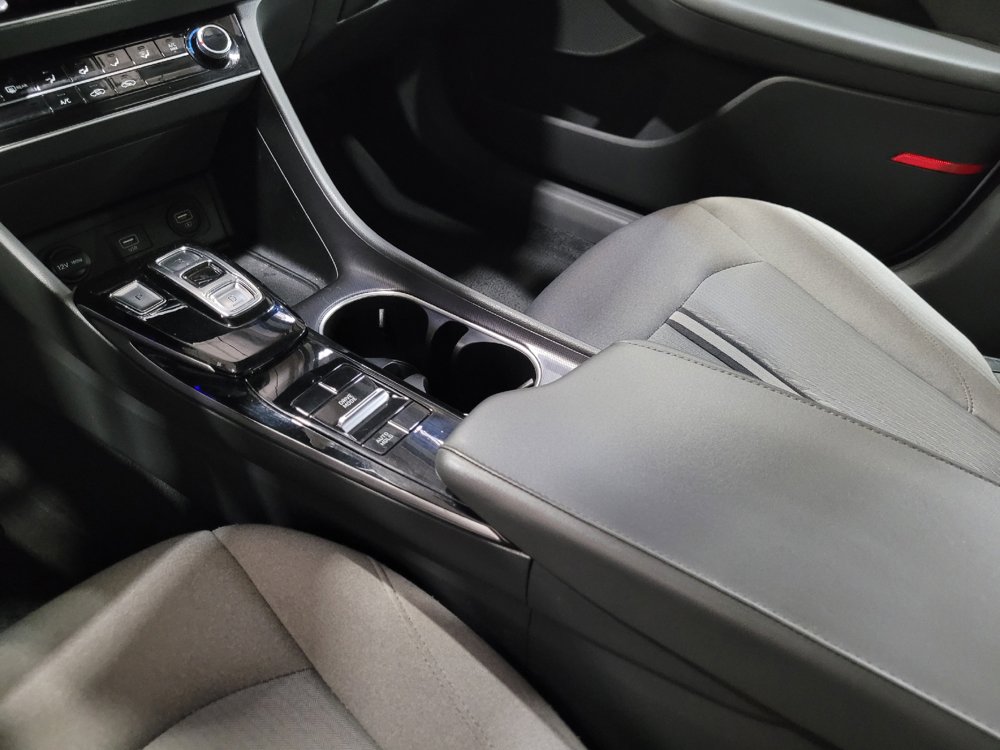 Used 2021 Hyundai Sonata SE FWD image 26