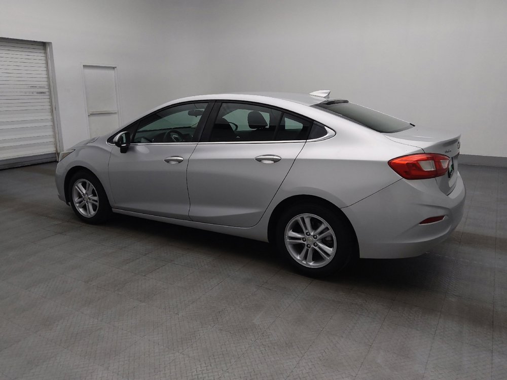 Used 2017 Chevrolet Cruze LT FWD image 3