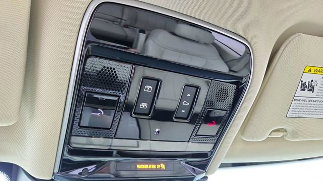 Used 2024 Land Rover Range Rover SE AWD/4WD image 52