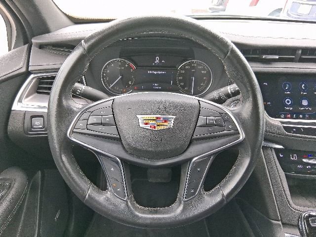 Used 2023 Cadillac XT5 Luxury FWD image 10