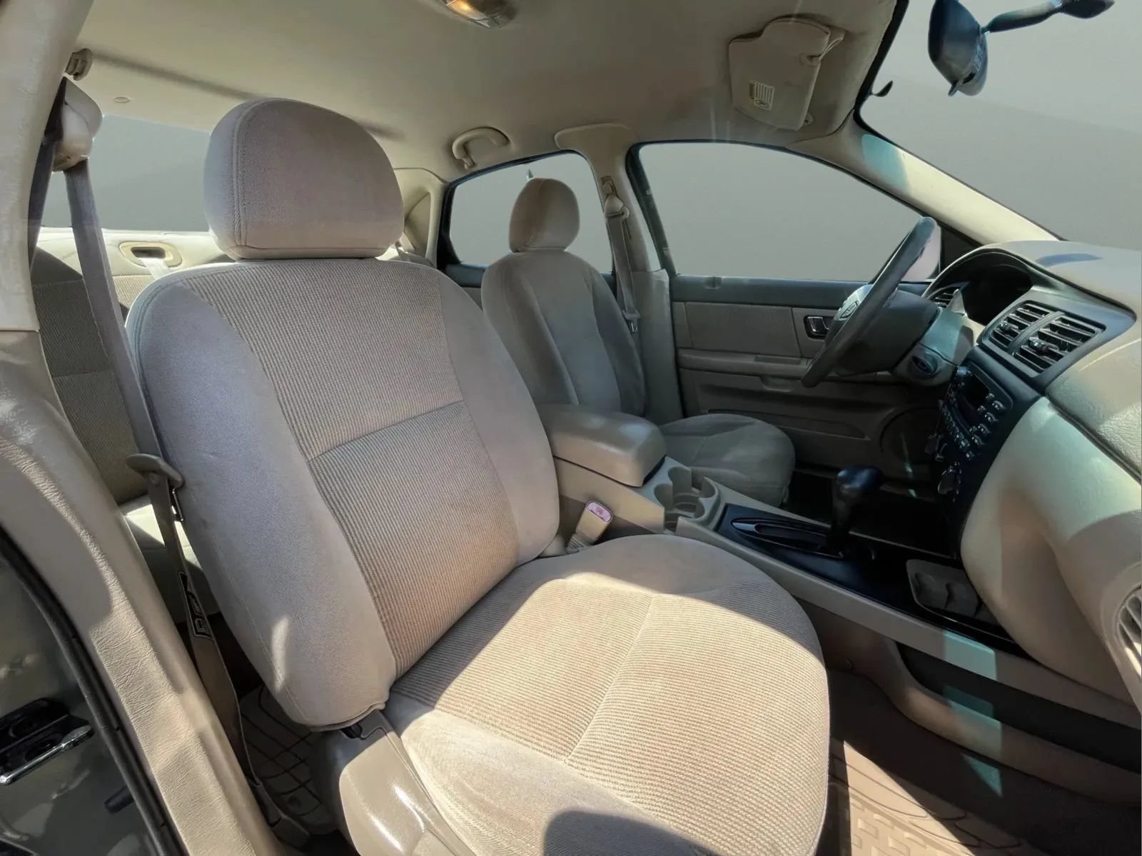 Used 2002 Ford Taurus SE FWD image 11
