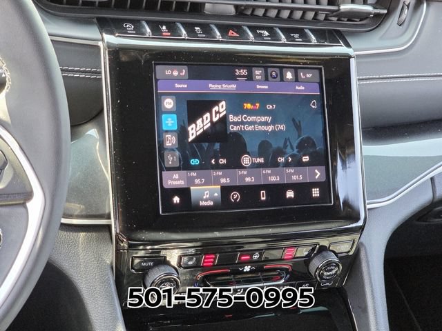 Used 2023 Jeep Grand Cherokee L Laredo AWD/4WD image 24