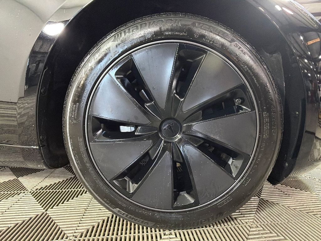 Used 2025 Tesla Model 3 Long Range RWD image 39