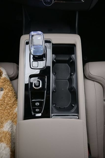 New 2026 Volvo XC90 B6 Ultra w/ Protection Package Premier AWD/4WD image 11