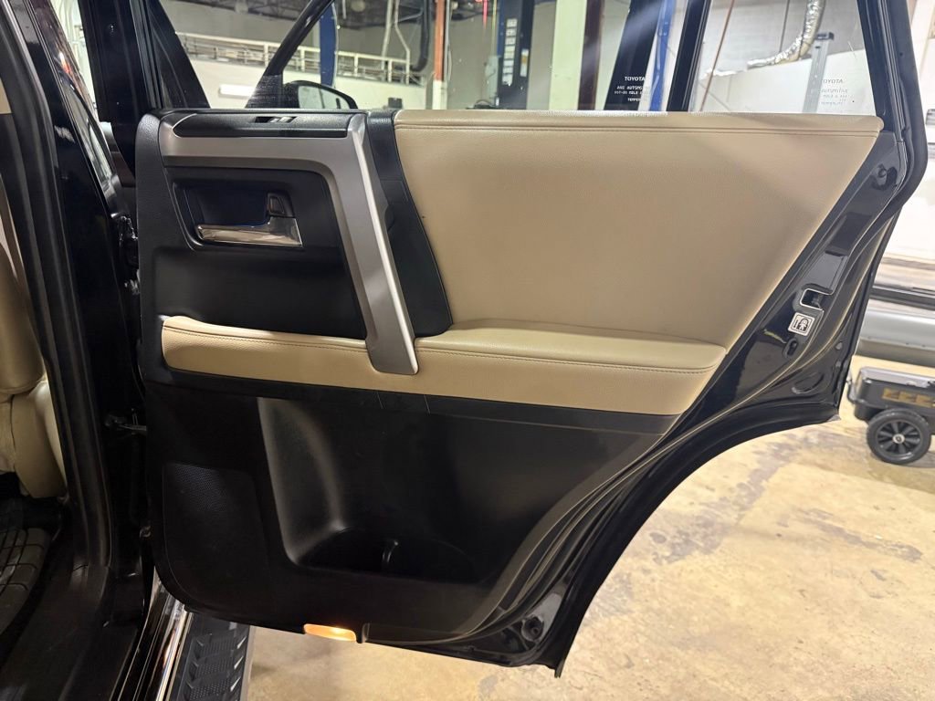 Used 2018 Toyota 4Runner Limited AWD/4WD image 28