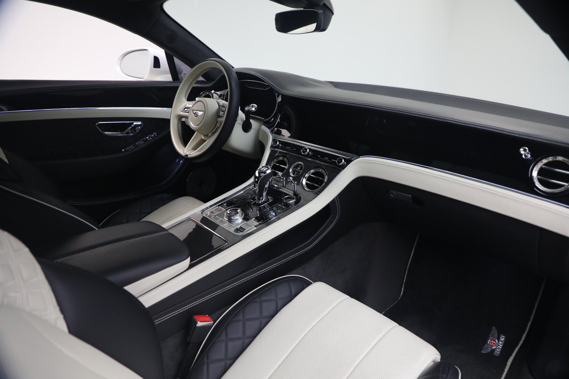 Certified 2021 Bentley Continental GT AWD/4WD image 24