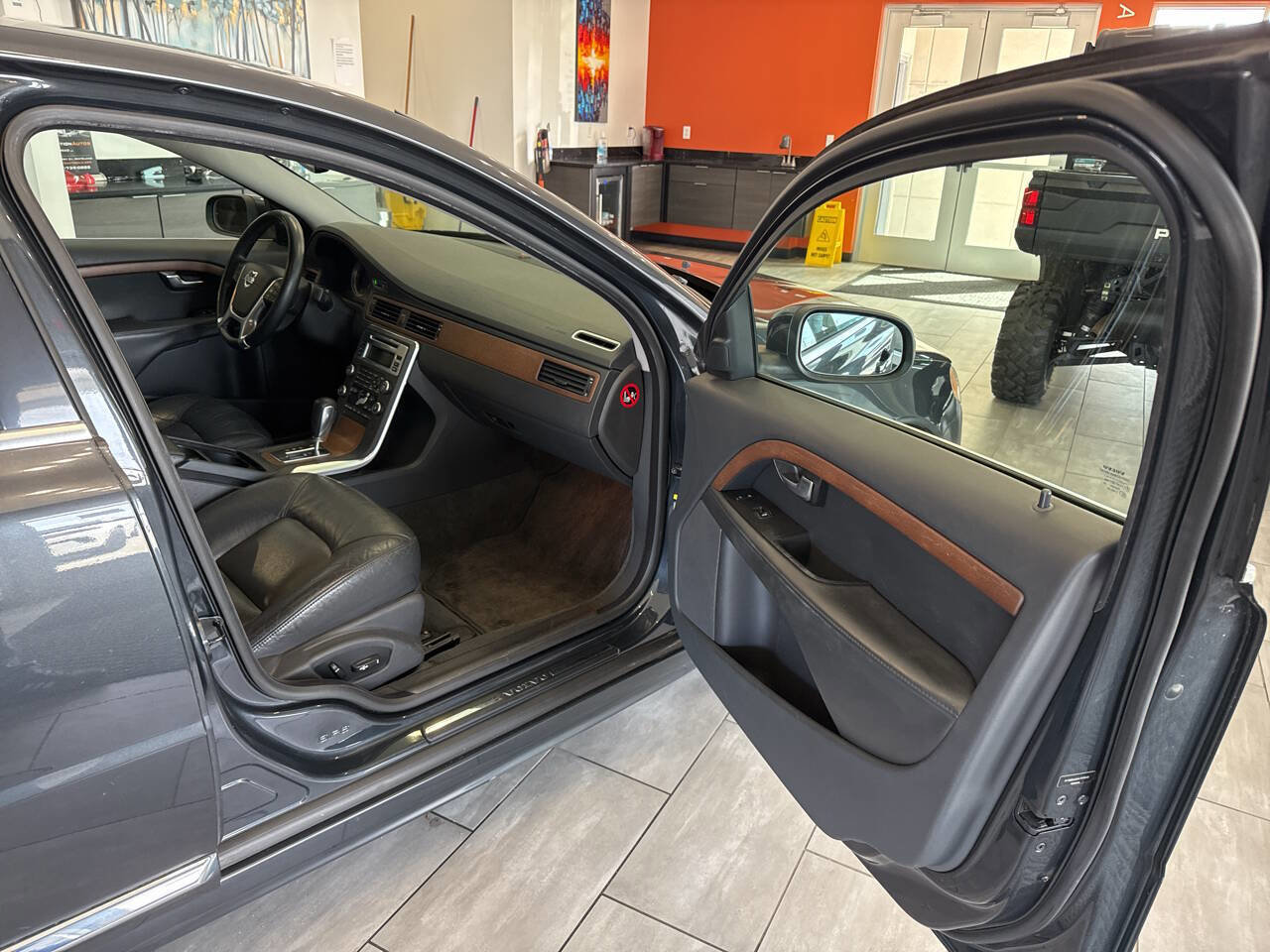 Used 2010 Volvo S80 3.2 image 34