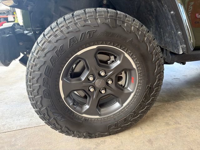 Used 2023 Jeep Gladiator Rubicon w/ LED Lighting Group AWD/4WD image 8