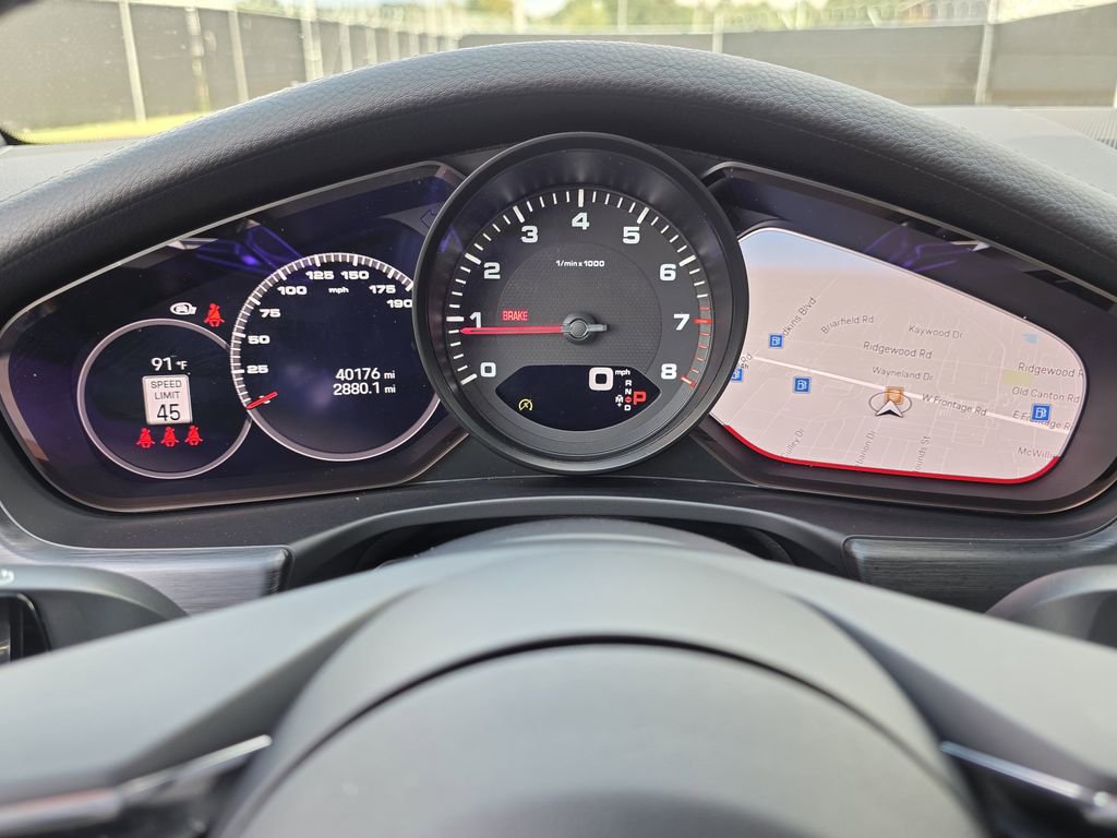 Used 2022 Porsche Panamera 4 Platinum Edition image 24