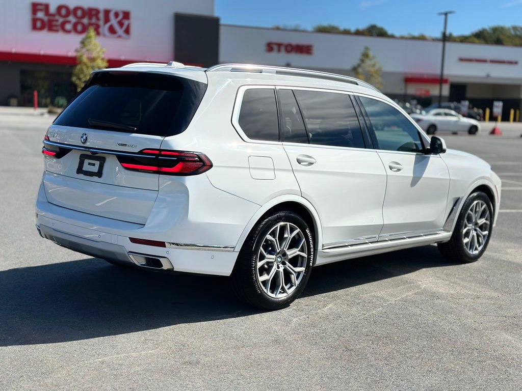 Certified 2024 BMW X7 xDrive40i w/ Premium Package image 7