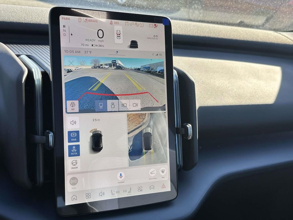 New 2026 Volvo EX30 Cross Country Ultra w/ Protection Package Premier AWD/4WD image 4