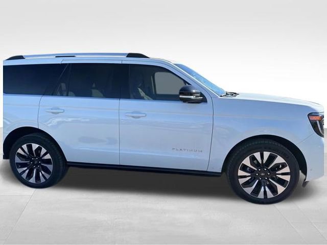Used 2025 Ford Expedition Platinum w/ Driver's Package image 10