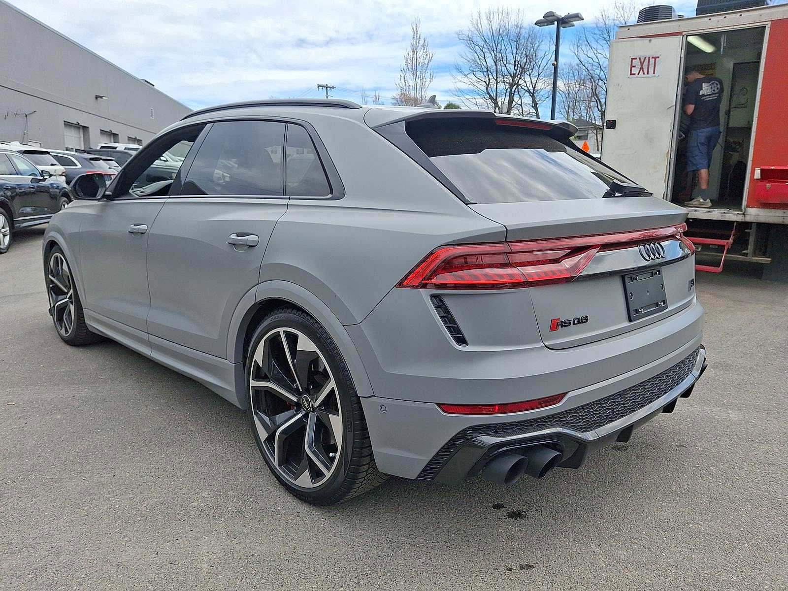 Used 2024 Audi RS Q8 w/ Black Optic Package image 22