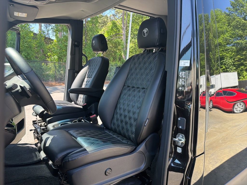 Used 2024 Mercedes-Benz Sprinter 3500 image 29