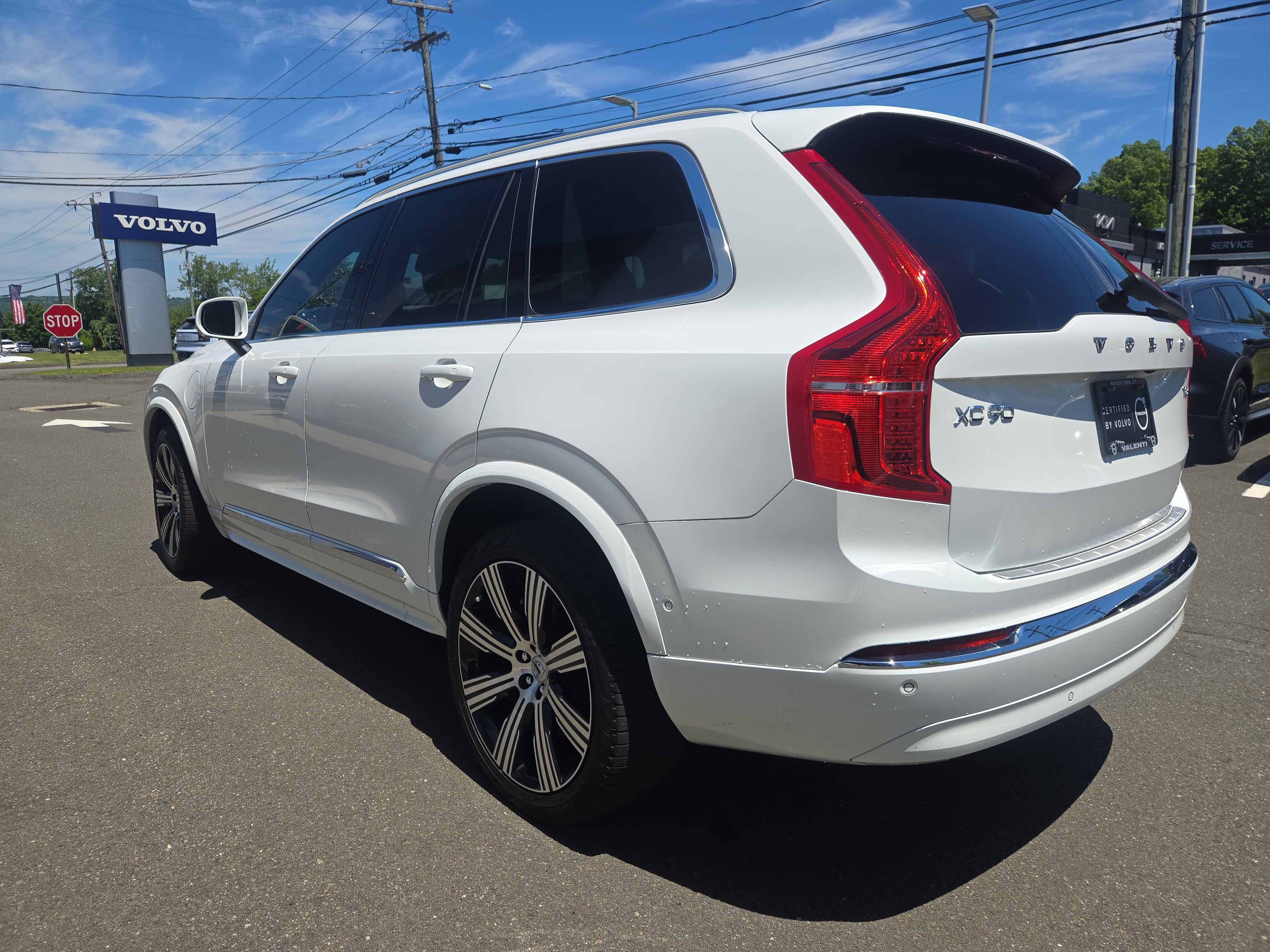 Certified 2025 Volvo XC90 T8 Ultra w/ Protection Package Premier AWD/4WD image 6